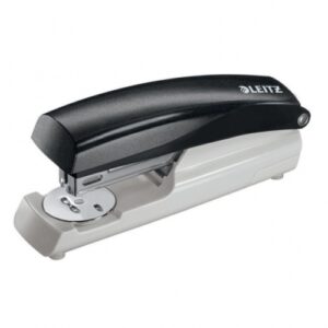 Segiklis Leitz 5500, juodas, iki 30 lapų, sąsagėlės 24/6, 26/6 1102-105